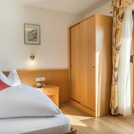 Hotel St. Michael 3*